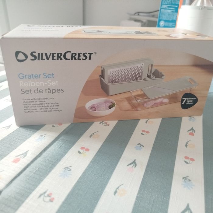 Multi-purpose kitchen grater488315862595686403