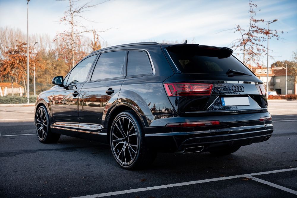 Audi Q7 3.0 TDI quattro S-line Tiptronic 7L