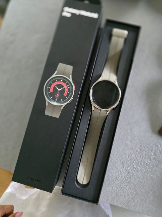 Samsung Galaxy Watch5 Pro LTE szary, tytan