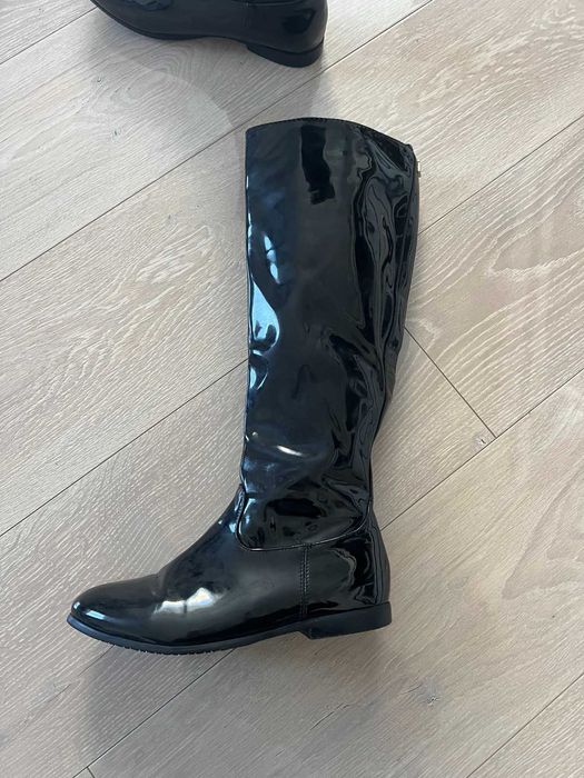 Жіночі лакові чоботи 38 розмір 24.5 см устілка на худу ногу