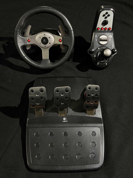 Logitech G25 Volante + Pedais + Caixa Velocidades