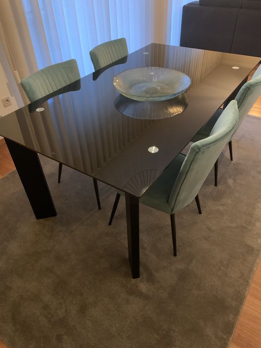 Mesa jantar + 4 cadeiras