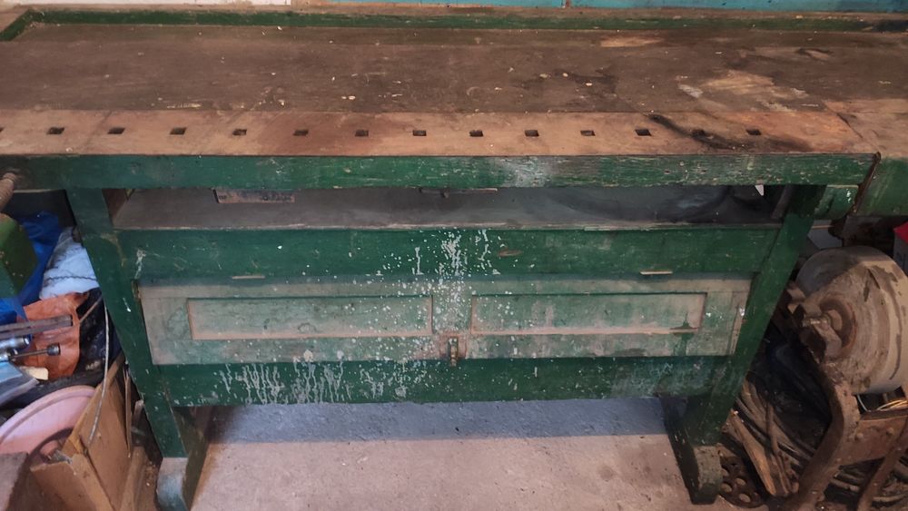 Столярний верстак