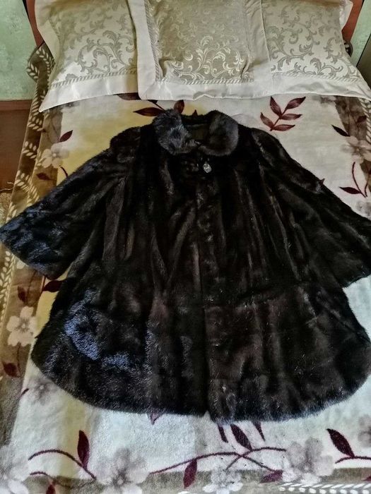 Норкова шуба 54 р.