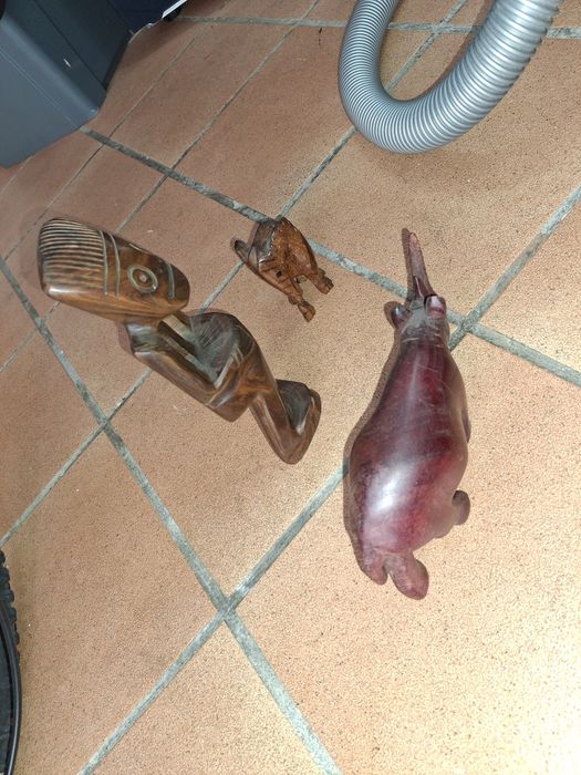 Estatuas de madeira