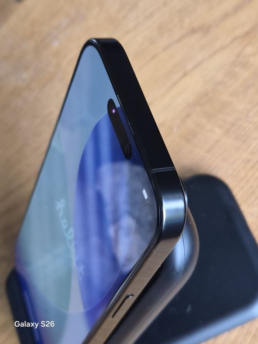 iPhone 16 PRO 91% baterii