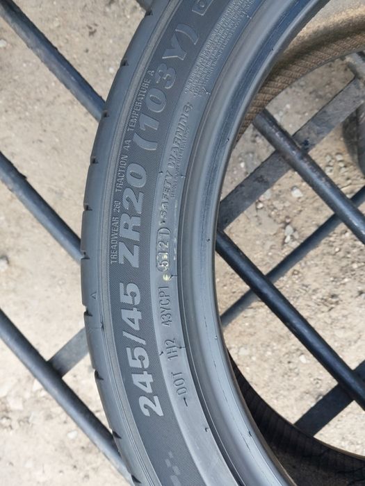Opony 245.45.20 Kumho
