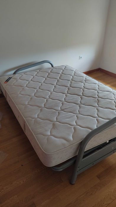 Colchão e sofá - cama