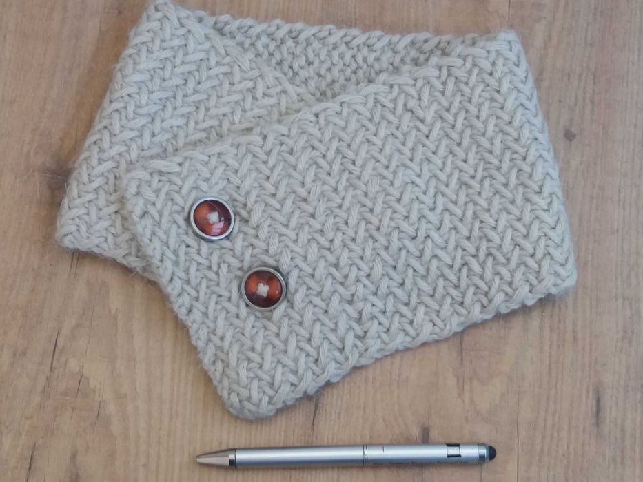 Sobre Gola com botões