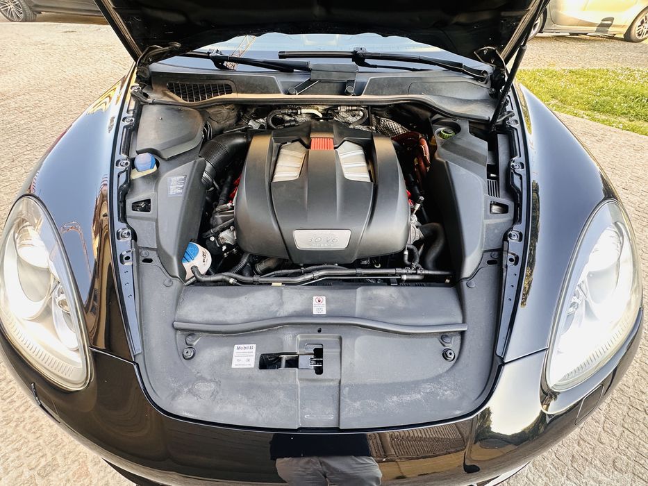 Porsche Cayenne S Hybrid