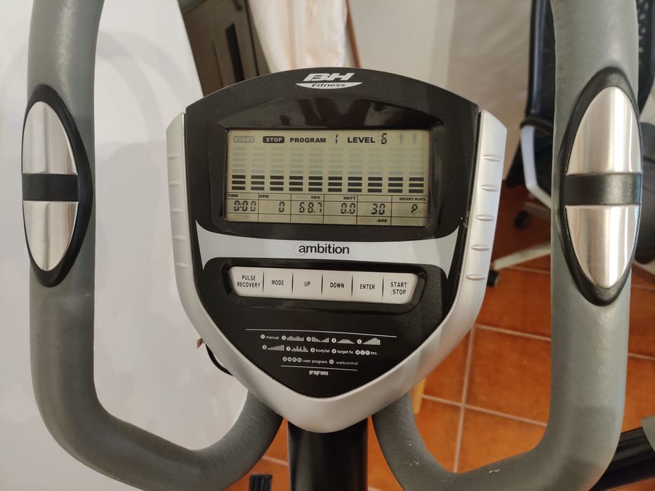Bicicleta elíptica AMBITION