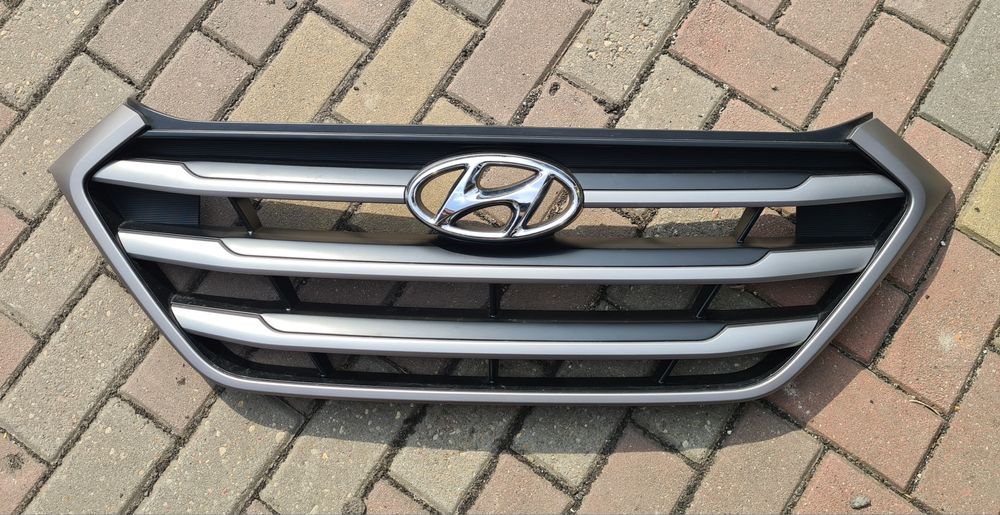 Nowy Grill osłona chłodnicy Hyundai Tuscon