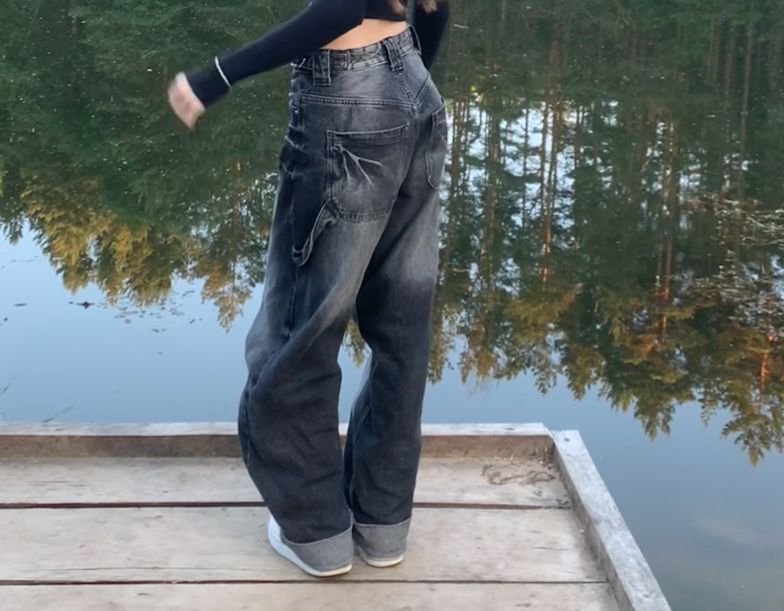 Джинси бегги Bershka