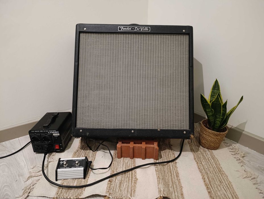 Fender Hot Rod DeVille 410, 60-watt all-tube combo.