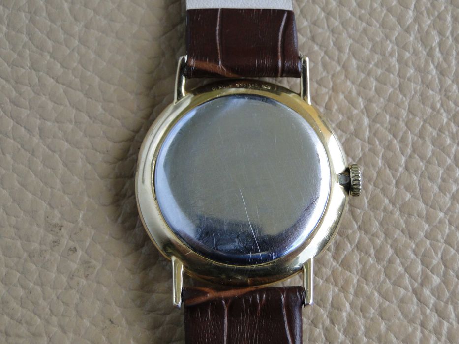 Alpina - piękny szwajcarski garniturowiec