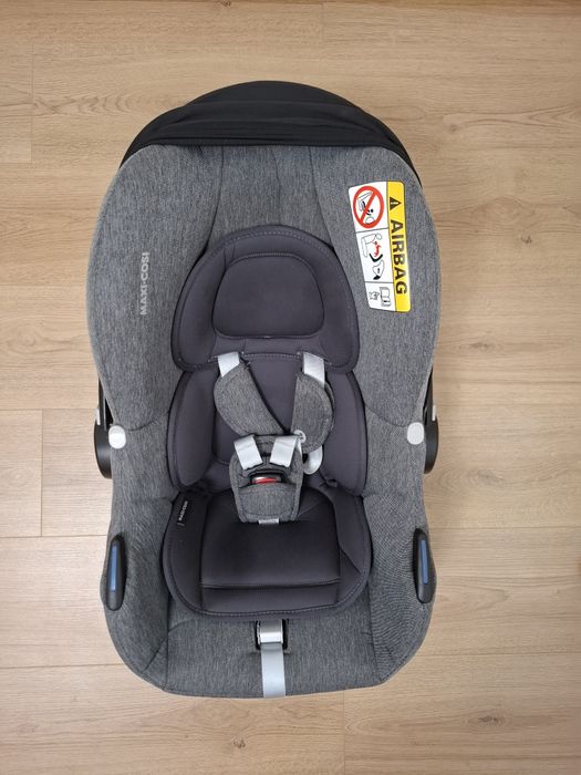 Продам автокрісло Maxi Cosi Cabriofix