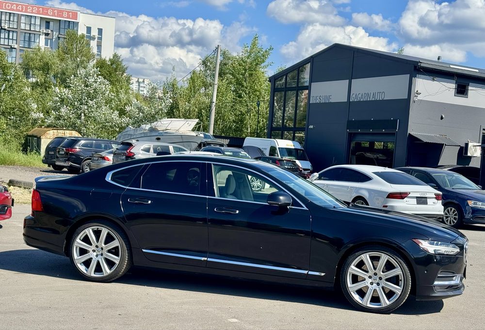 Продам Volvo S90