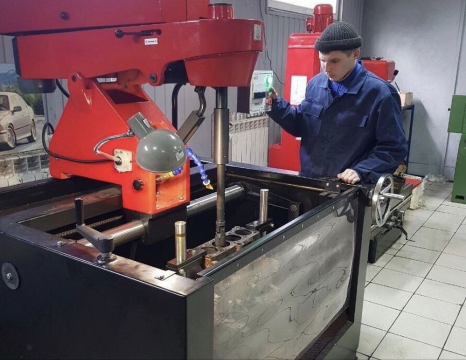 Коробка передач  ВАЗ волга газ газель сенс Таврия Славута Ланос