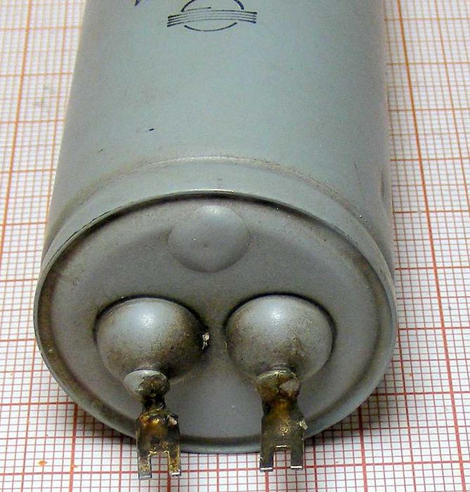 Kondensator 2uf 380V E-TGL 10589 [M1-VQ]