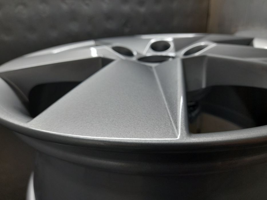 Порошкове фарбування дисків з гарантією у Львові