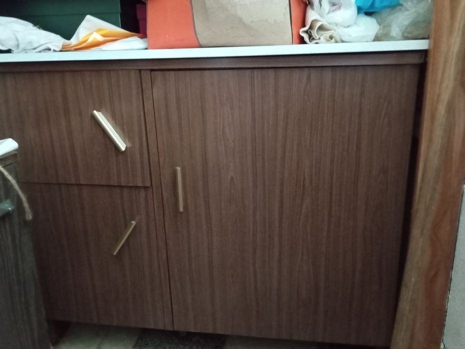 Mesa para máquina de costura