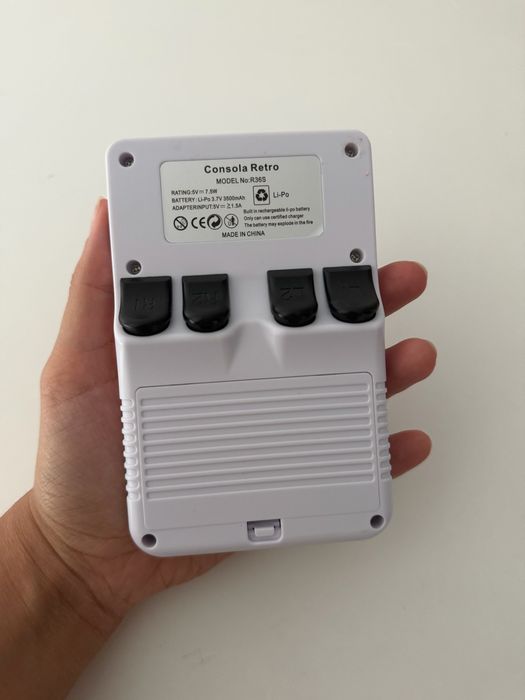 Consola retro R36S