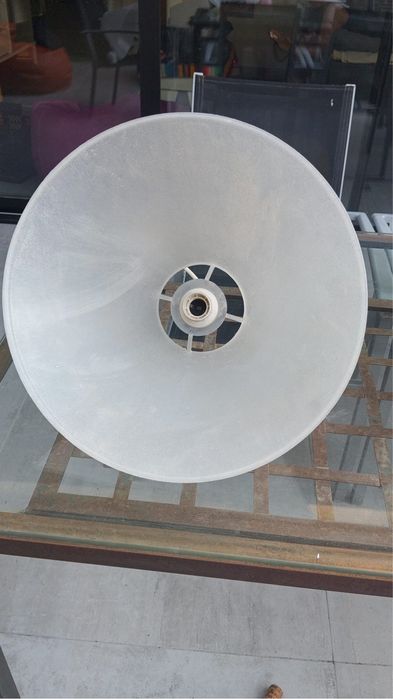 2 candeeiros brqncos