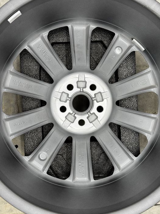 Оригінал R-20 Range Rover VELAR R-DYNAMIC,RANGE ROVER EVOGUE,Range Rover Discovery Sport,JAGUAR F-PACE,JAGUAR E-PACE