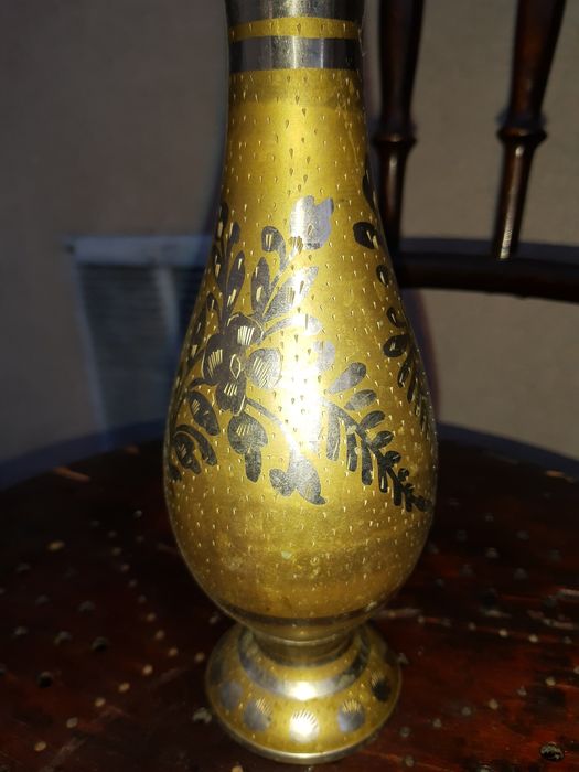 Flakon Wazon Indyjski Metalowy Ozdobny Indie