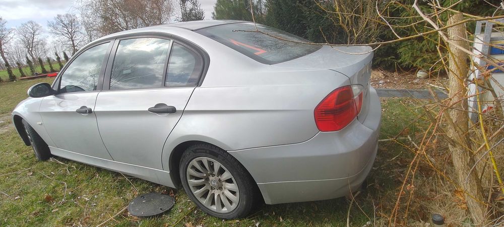 BMW 320i seria 3 e90