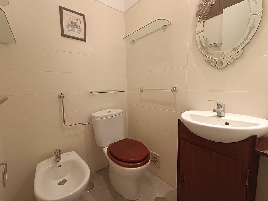 Quarto para arrendar  em Cavadas  Seixal
