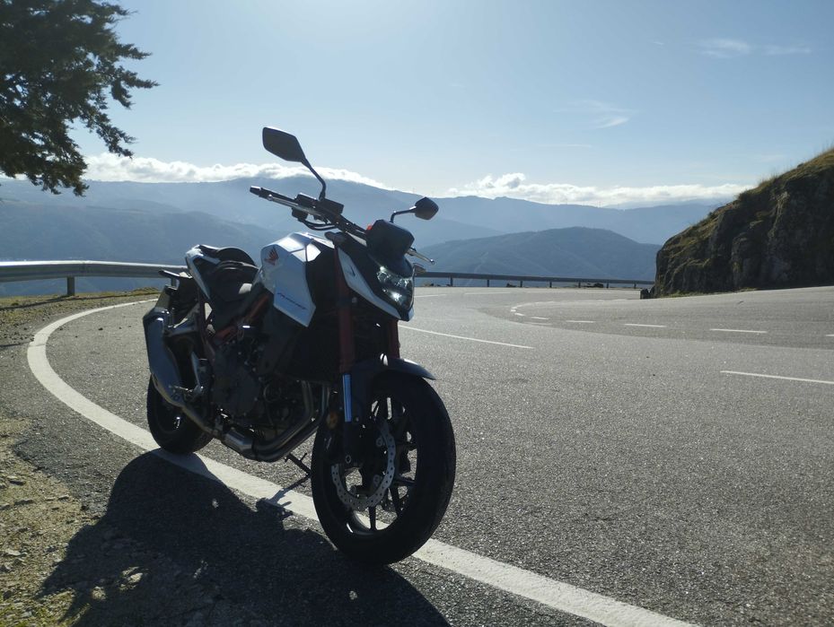 Honda CB 750 Hornet irrepreensível