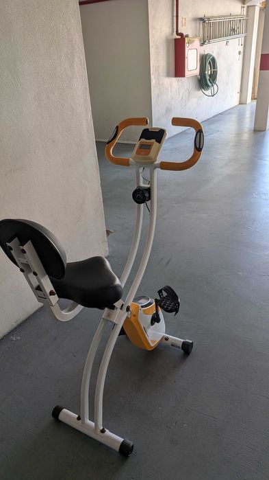 Bicicleta Estática Dobrável Ultrasport F-Bike – Excelente Estado