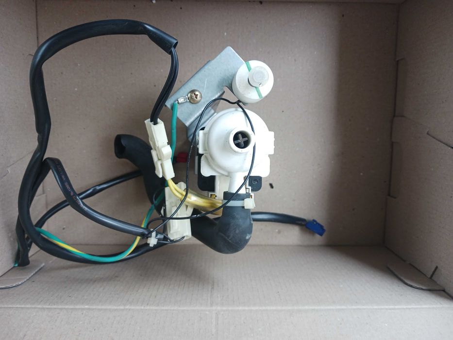 vendo bombas de condensados para cassete de AC