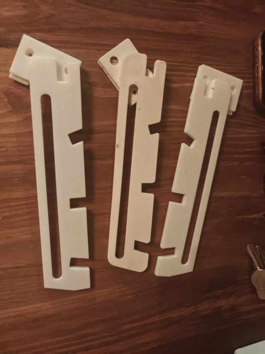 Zawiasy okna inwentarskie