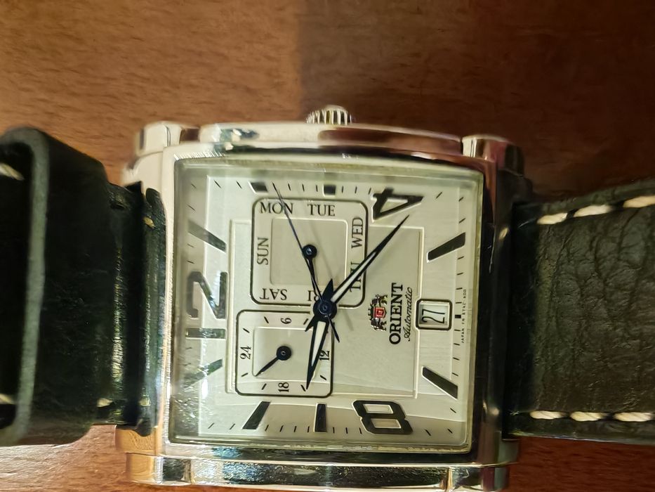 Relógio Automático Orient "Tank" ETAC-C1 CS