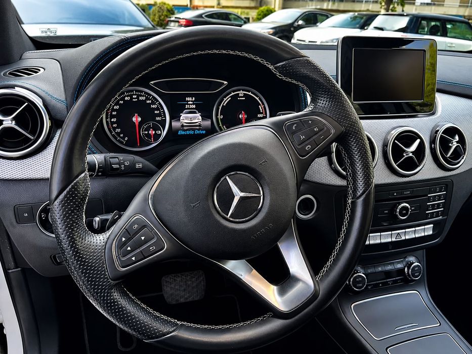 Mercedes Benz Electric Classe B | Espetacular para deslocações citadinas