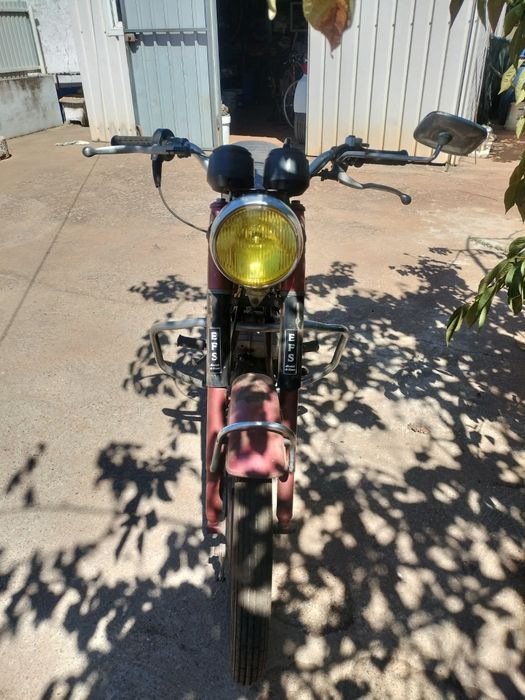 Moto clássica 50cc