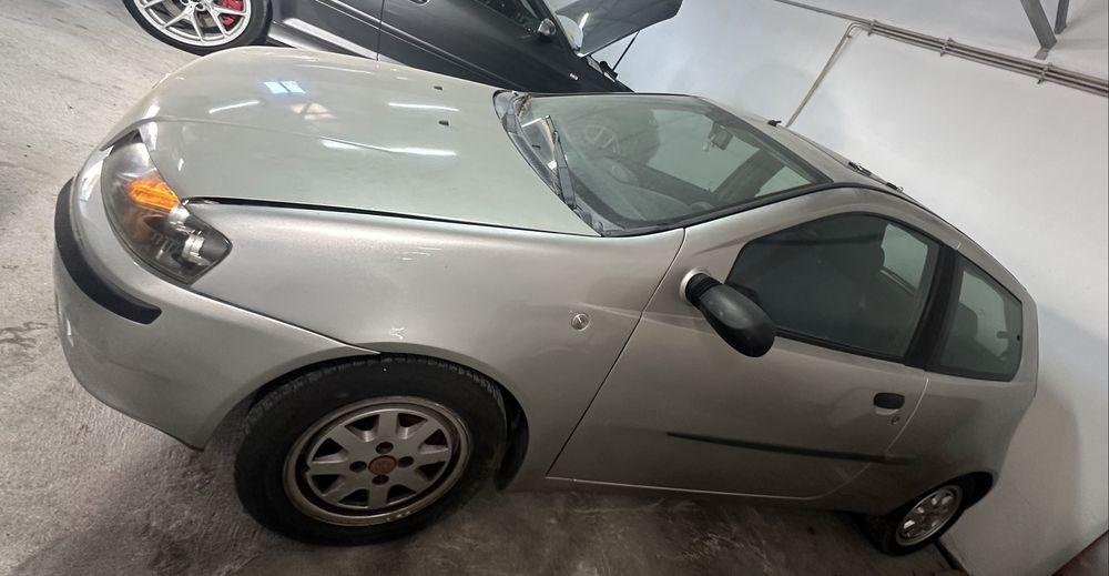 Fiat Punto 2001 | 140.000 km | Para Reparar | 400 €