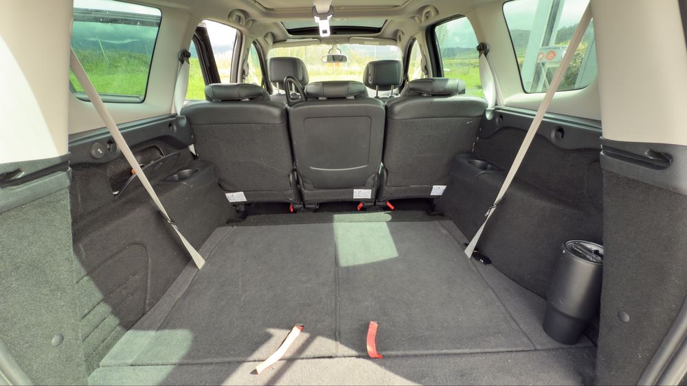 Renault Scenic 2011 - 1.5 dCi - Bose Edition 7 lugares