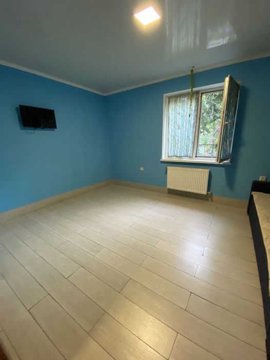 Оренда будинку подобово з лазнею та альтанкою