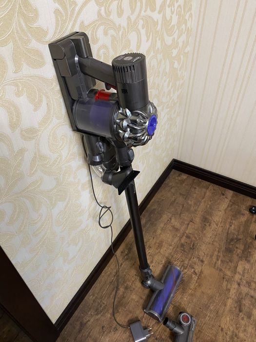 Пылесос аккумуляторный Dyson V6 Animal Extra
