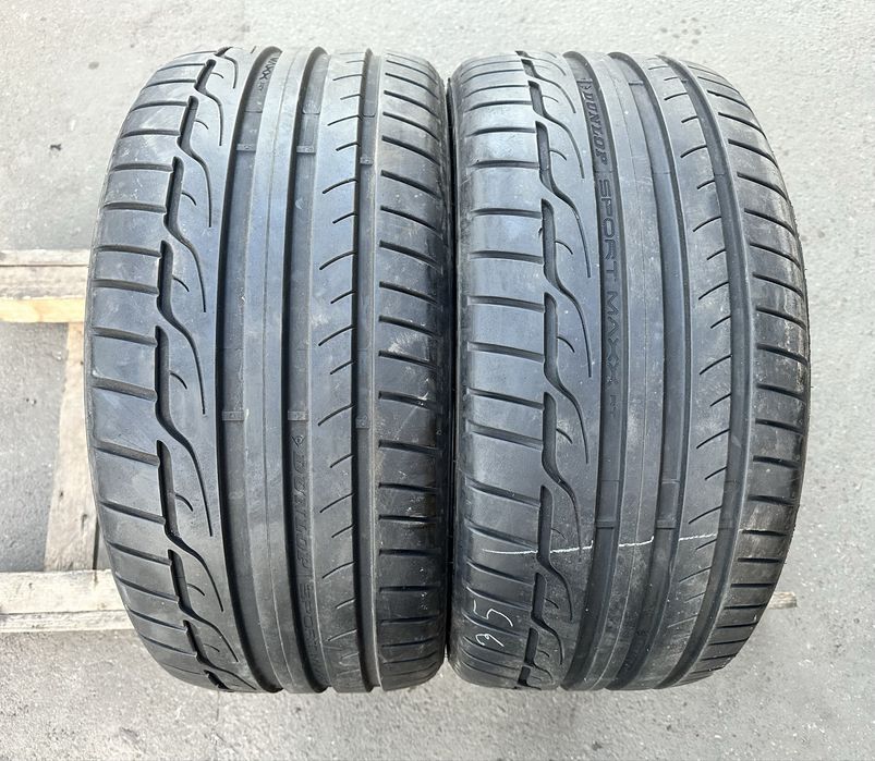 Шини 245 35 19 93Y XL Dunlop Sport Maxx RT пара