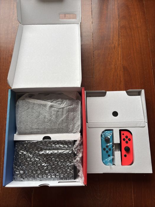 Nintendo Switch OLED como nova + caixa completa | impecável