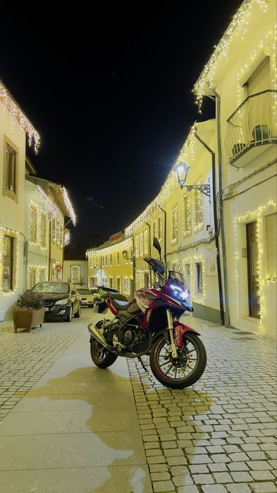 Benelli TRK 251