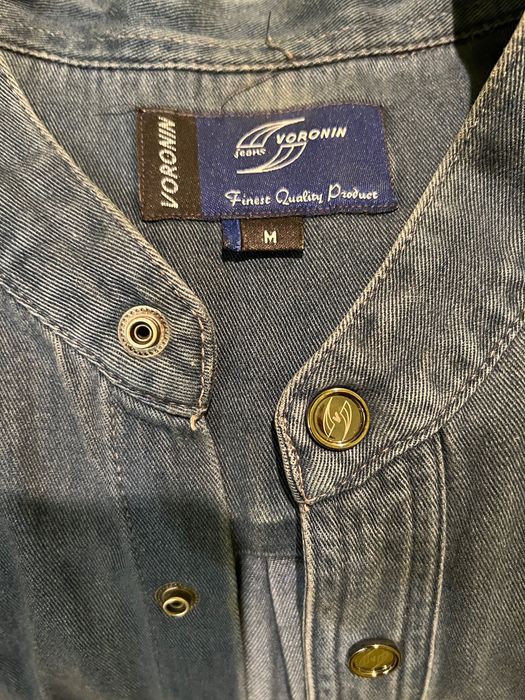 Продам джинсовую рубашку Voronin