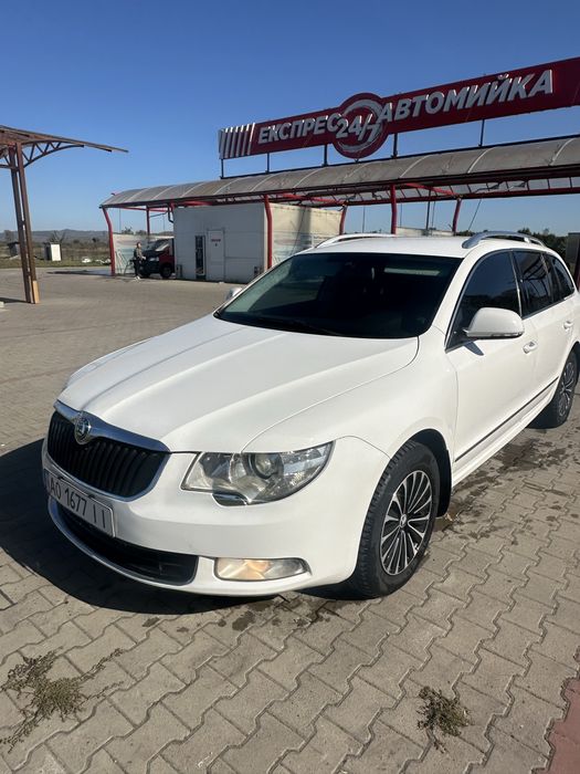 Продам Шкода Супер В 2012 рік 2.0 Коробка автомат