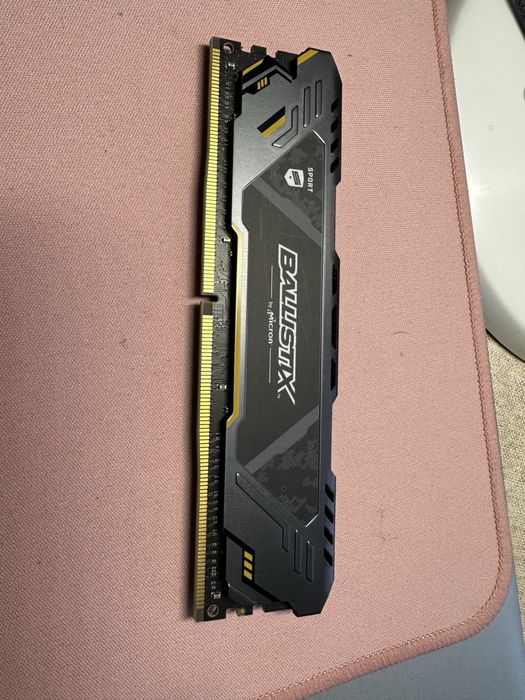 DDR4 Crucial Ballistix by Micron.