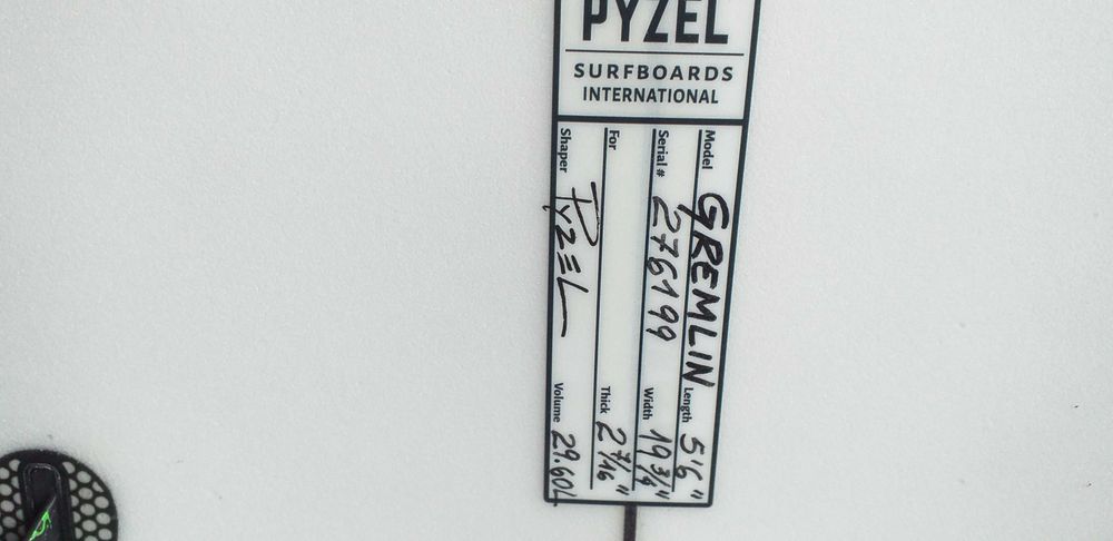 Prancha de surf 5'6 Pyzel "Gremlin" 29,6L