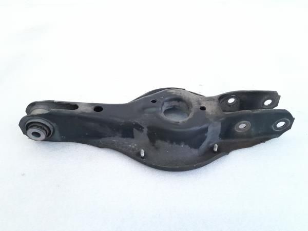 Braço de suspensão trás esquerdo BMW 1 (F20)